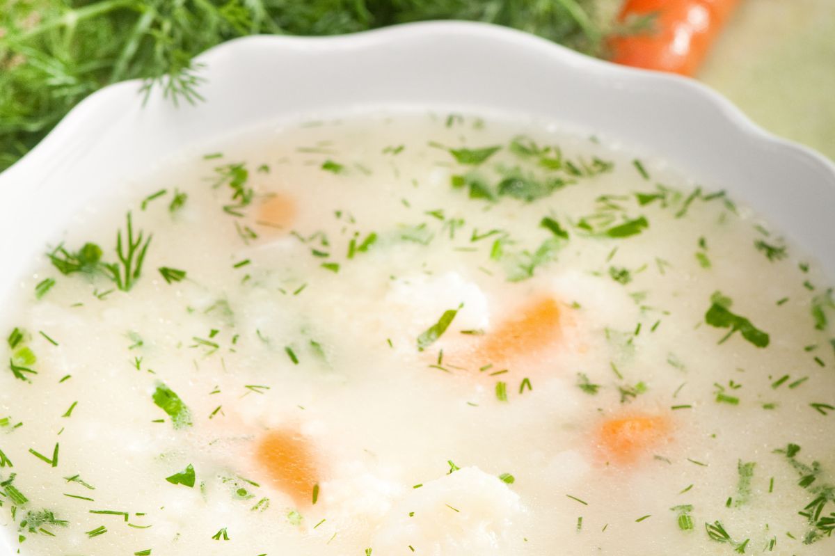 Zdrowa, wiosenna zupa. Polacy ją kochają