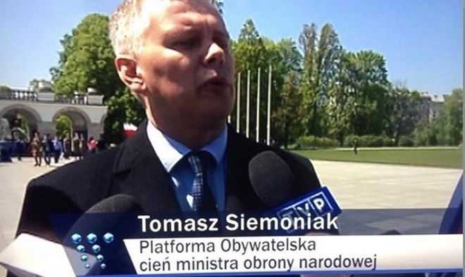 Tomasz Siemioniak podpisany jako "cień ministra"