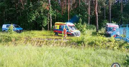 Nastolatkowie urządzili sobie libację. "Dławili się wymiocinami"
