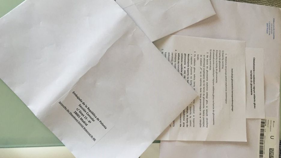 Pakiet wyborczy, który otrzymała Polka mieszkająca w Hiszpanii, nie zawiera karty do głosowania