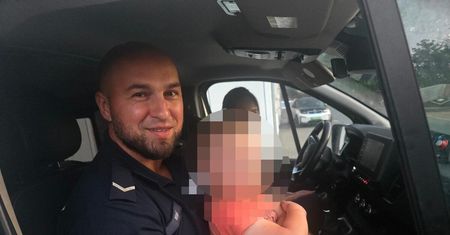 4-latek sam i boso przy S17! Chłopiec oddalił się z domu, policjanci szukali jego rodziny