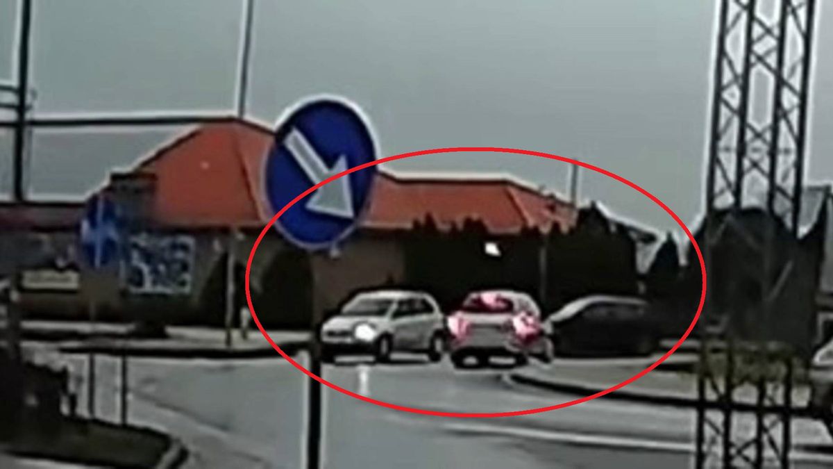 Kierowca pojechał pod prąd na rondzie