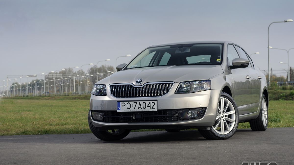 Škoda Octavia 1,2 TSI DSG Ambition - galeria zdjęć 1