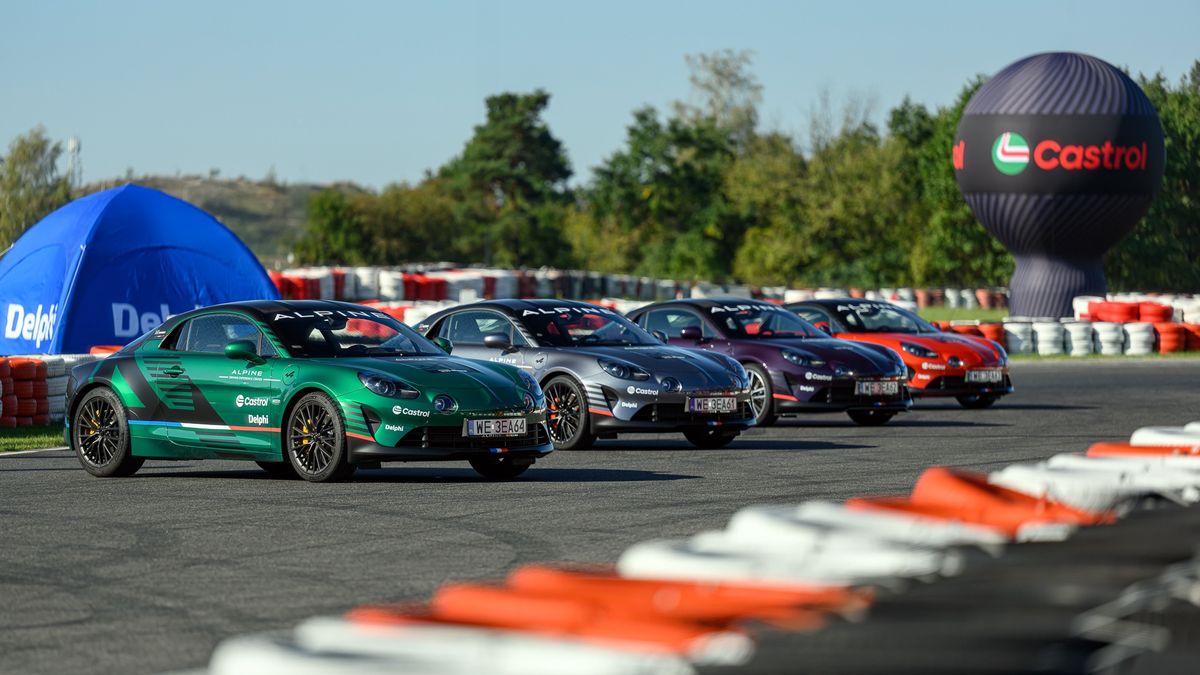 Alpine A110S na torze Modlin