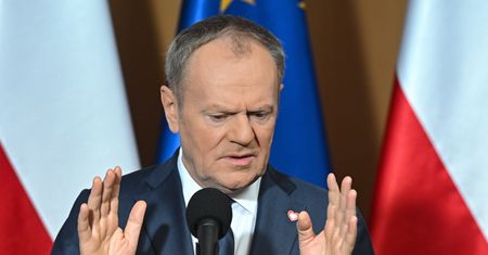 Tusk wbija szpilę Nawrockiemu. To dlatego wyszedł z RBN