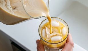 Te napoje szkodzą w upały. Eksperci radzą, by ich unikać