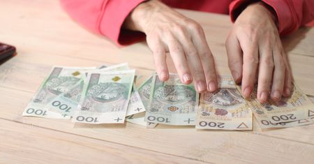 Polacy łapią się za kieszenie. Podliczają jesienne wydatki