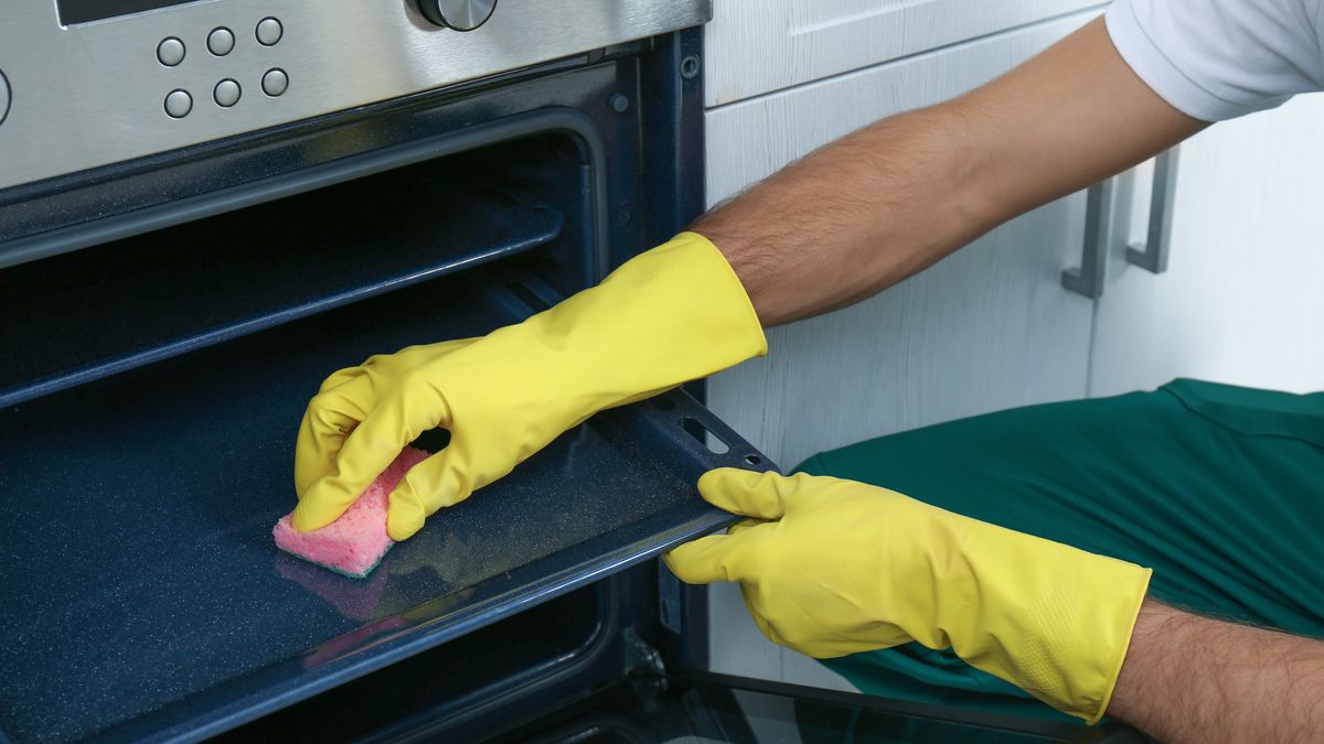 Jak wyczyścić blachę do piekarnika?