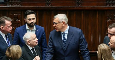Nawet w PiS kpią z Republiki. Wpadka z "taśmą" mogła pomóc Giertychowi