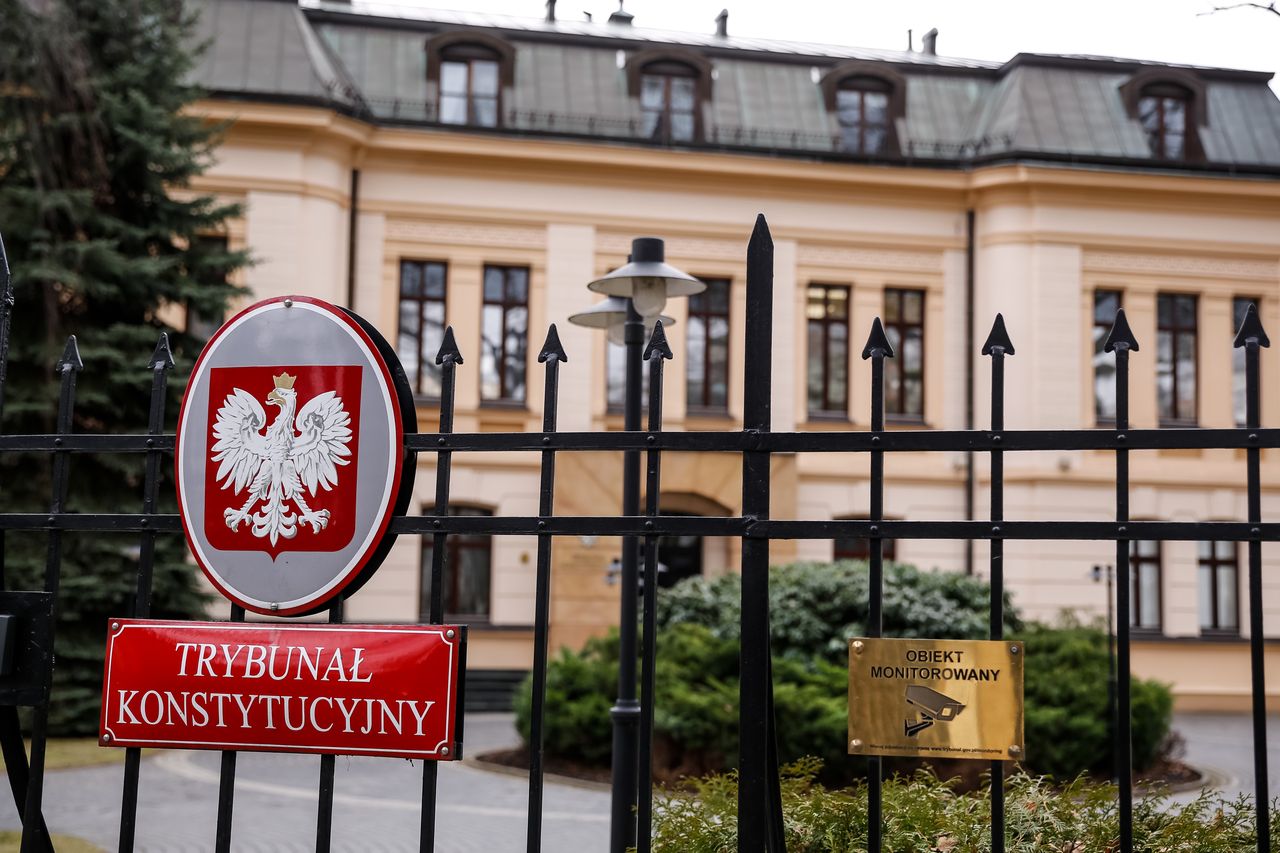 Sejm przyjął uchwałę ws. TK. "Potrzeba odbudowy zaufania"