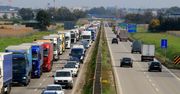 Ogromna plama oleju na autostradzie A4. Korek ma ponad 13 km długości