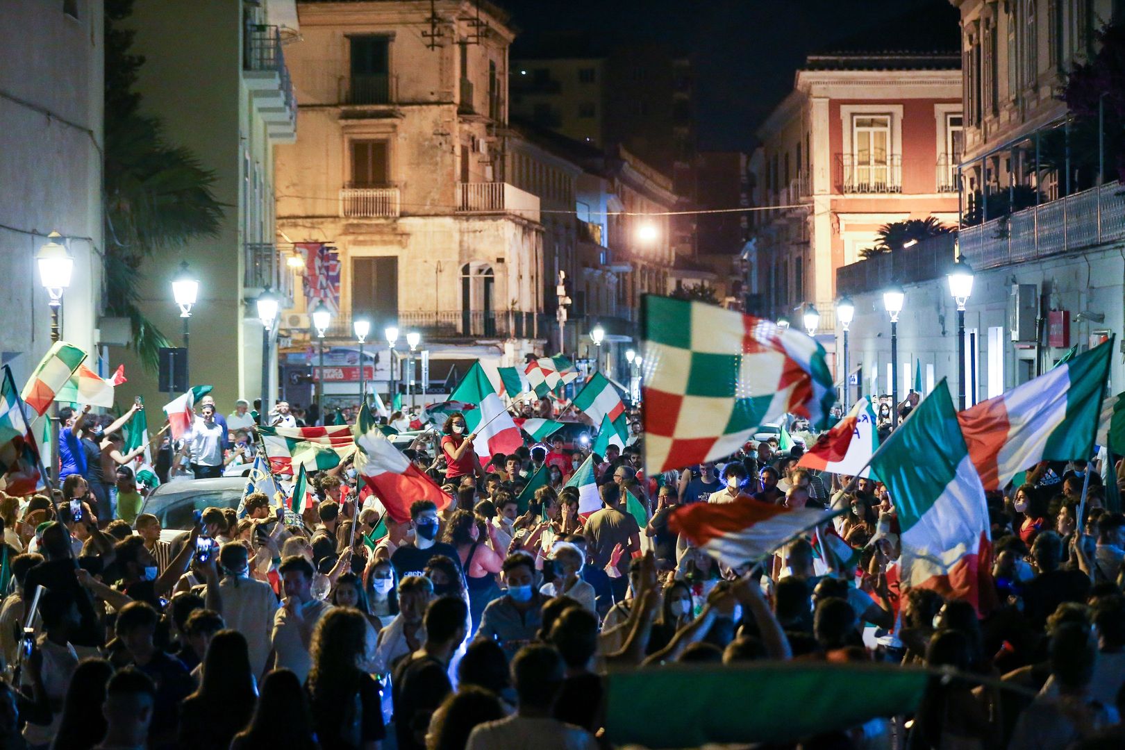 Niesamowite obrazki. Włosi oszaleli z radości po wygraniu Euro 2020