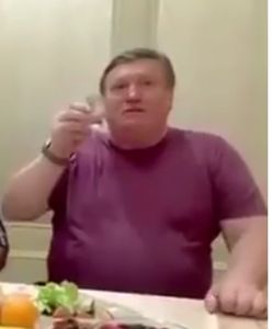 "Aryno, to dla ciebie!". Łukaszenka sięga po wódkę