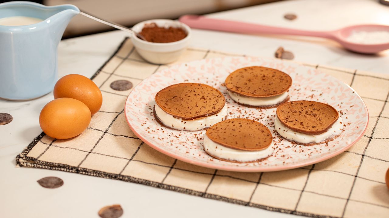 Przynajmniej raz w tygodniu robię domową wersję Mlecznej Kanapki. Dzieciaki uwielbiają takie śniadanie