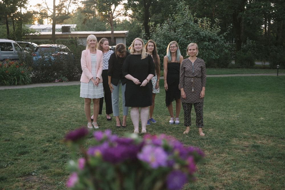 Liisa Luts była fotografem ślubnym na własnym ślubie. Wyszło naturalnie, szczerze i pięknie 22