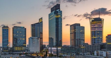 Warszawa, czyli topowy rynek pracy IT na świecie. Co na to wpływa?