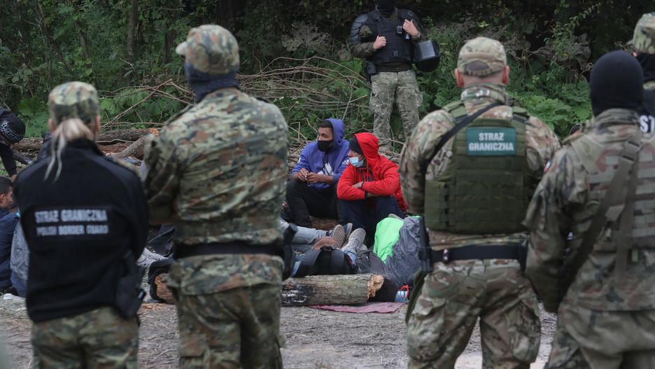 Straż Graniczna i Wojsko Polskie nie wpuszczają uchodźców na terytorium Polski