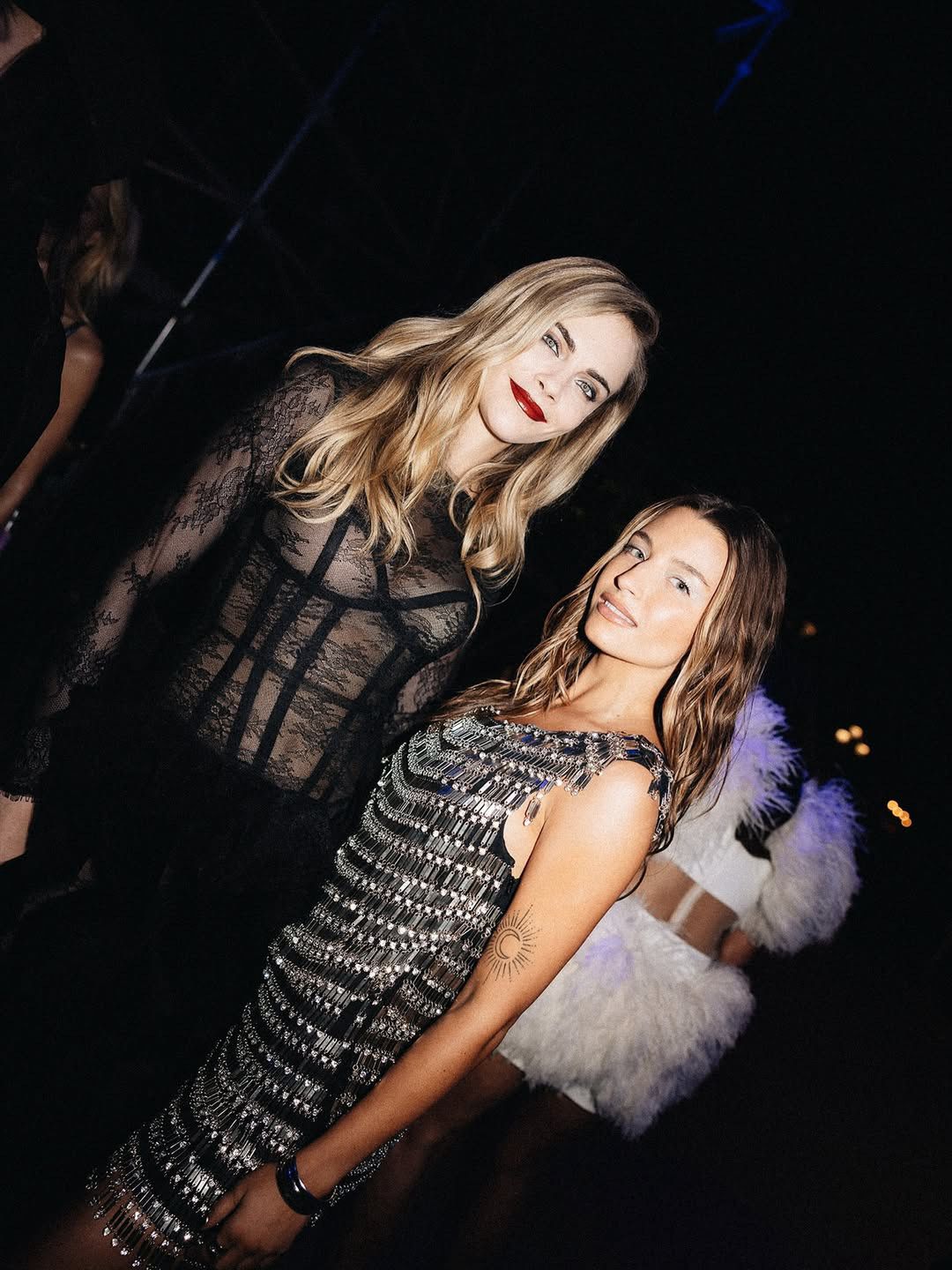 Julia Wieniawa i Cara Delevingne