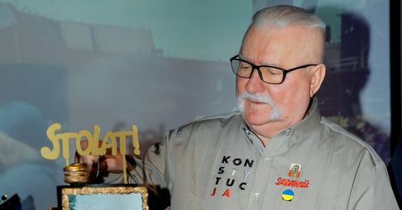 Bliscy Lecha Wałęsy się wygadali. Tego nie wiedział nikt