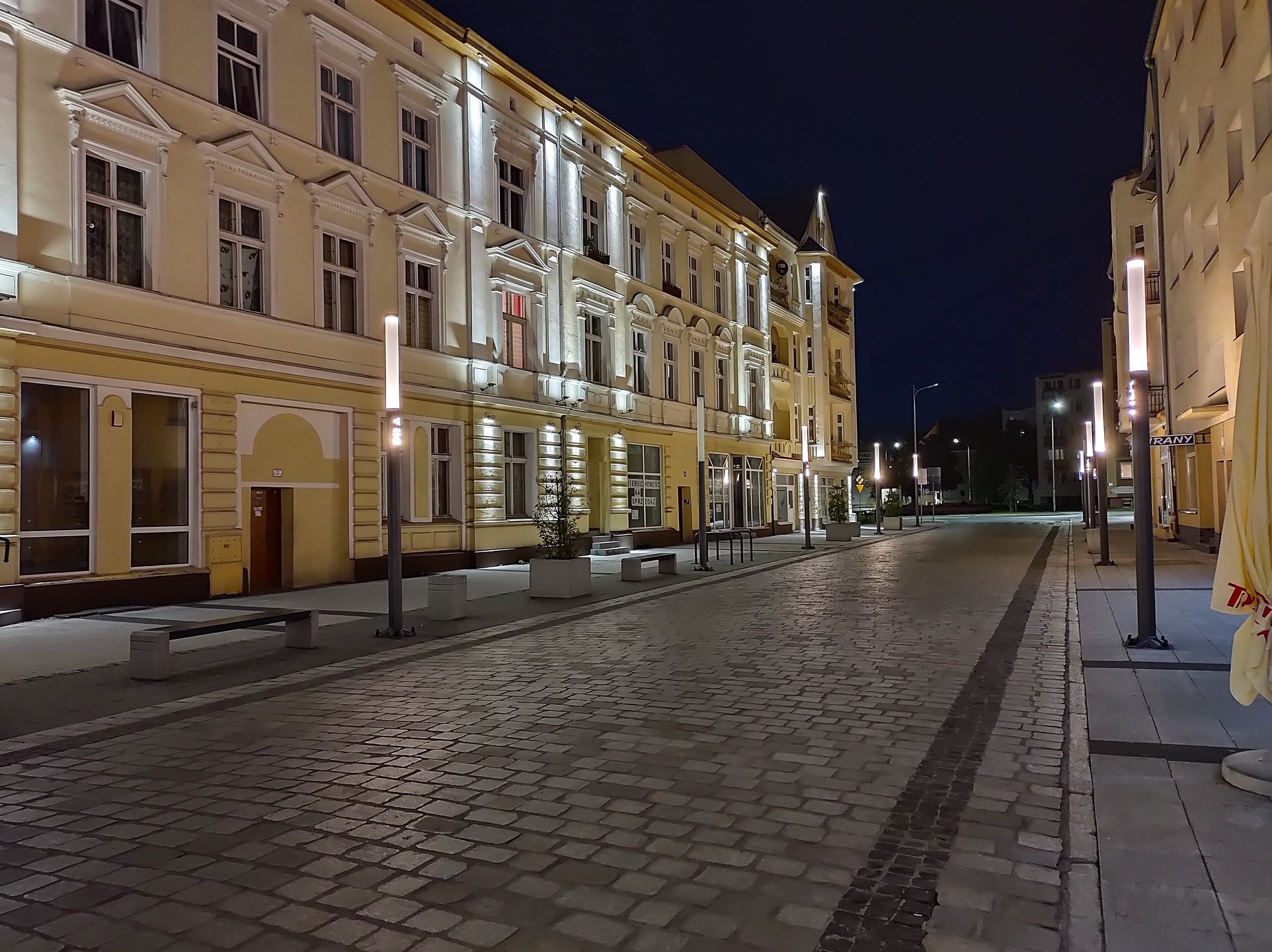 Motorola Edge po kilku miesiącach stała się jednym z najciekawszych smartfonów na rynku 72