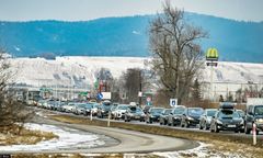 Wracają z sylwestra. Potężne korki na Zakopiance