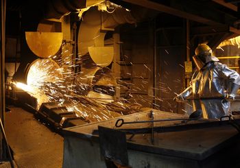Zamrożone miliony, spóźnione płatności. Branża metalowa zmaga się z poważnym kryzysem
