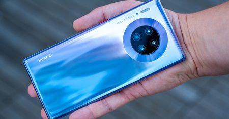 Huawei daje za wygraną? Chce pomóc użytkownikom smartfonów z instalowaniem aplikacji Google