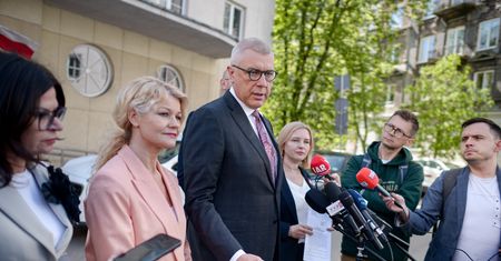 Morawiecki i Ziobro mogą odpowiedzieć za blokadę środków z KPO. Jest zawiadomienie do prokuratury