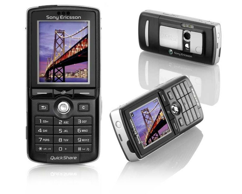Sony Ericsson K750i miał małe lusterko przy aparacie
