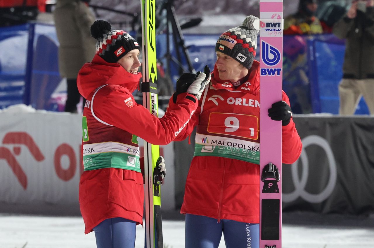 Polacy na podium w Zakopanem. Konkurs duetów przeszedł do historii
