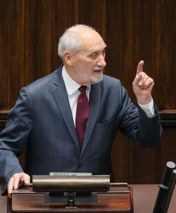 "Przestępstwo". Macierewicz o spotkaniach z Rosjaninem