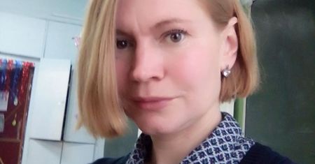 Nie chciała śledzić uczniów w sieci. Nauczycielka straciła pracę. "Ekstremistka"