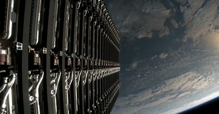 Starlink wykonał 355 tys. uników. Orbita robi się tłoczna