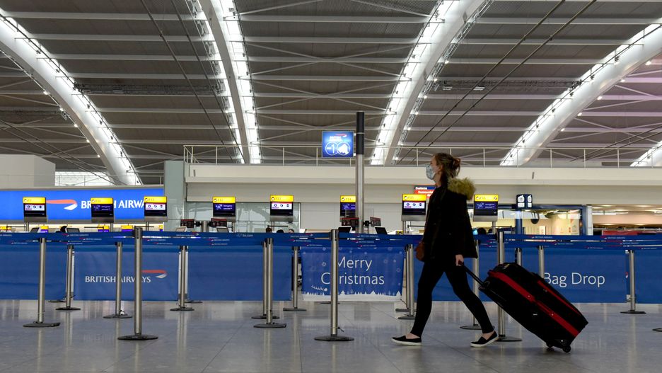 Koronawirus. Do Anglii i Szkocji tylko z negatywnym testem na COVID-19