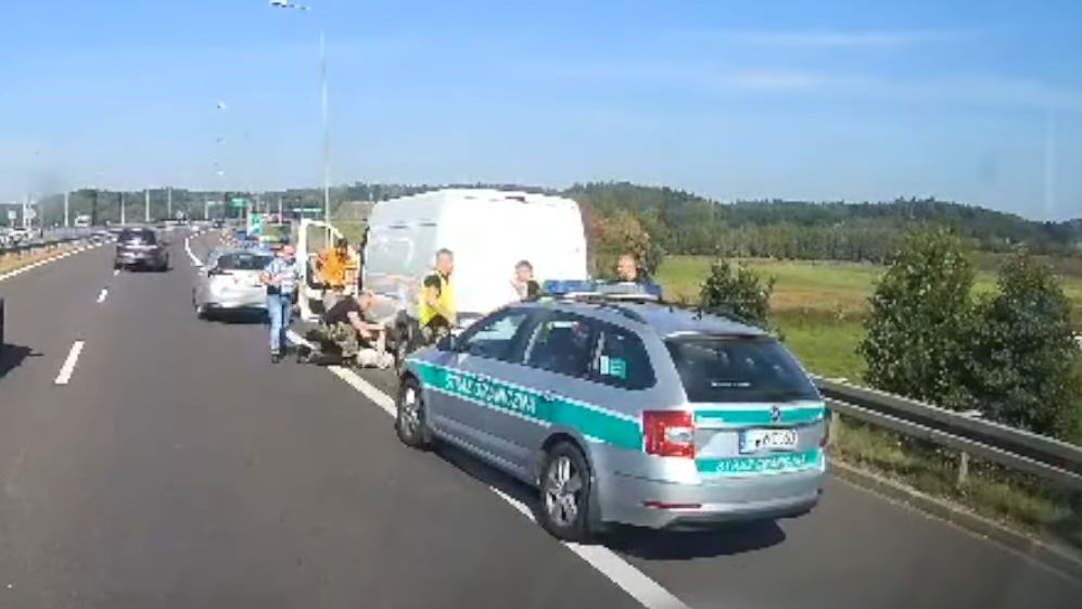 Młody kierowca został zatrzymany po kilkukilometrowym pościgu