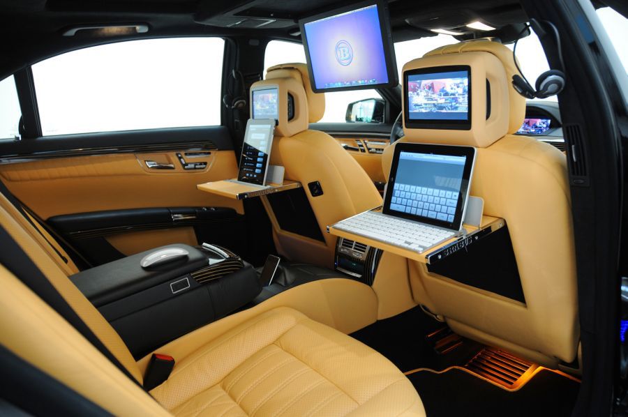iBusiness - luksusowy Mercedes dla Applemaniaka 4