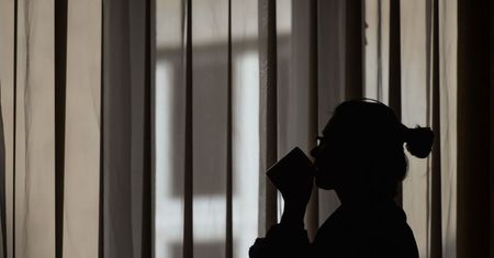 Nie chce mieszkać z partnerem. Za granicą zjawisko ma już swoją nazwę