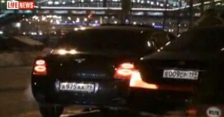 Bentley vs. Maybach[wideo]