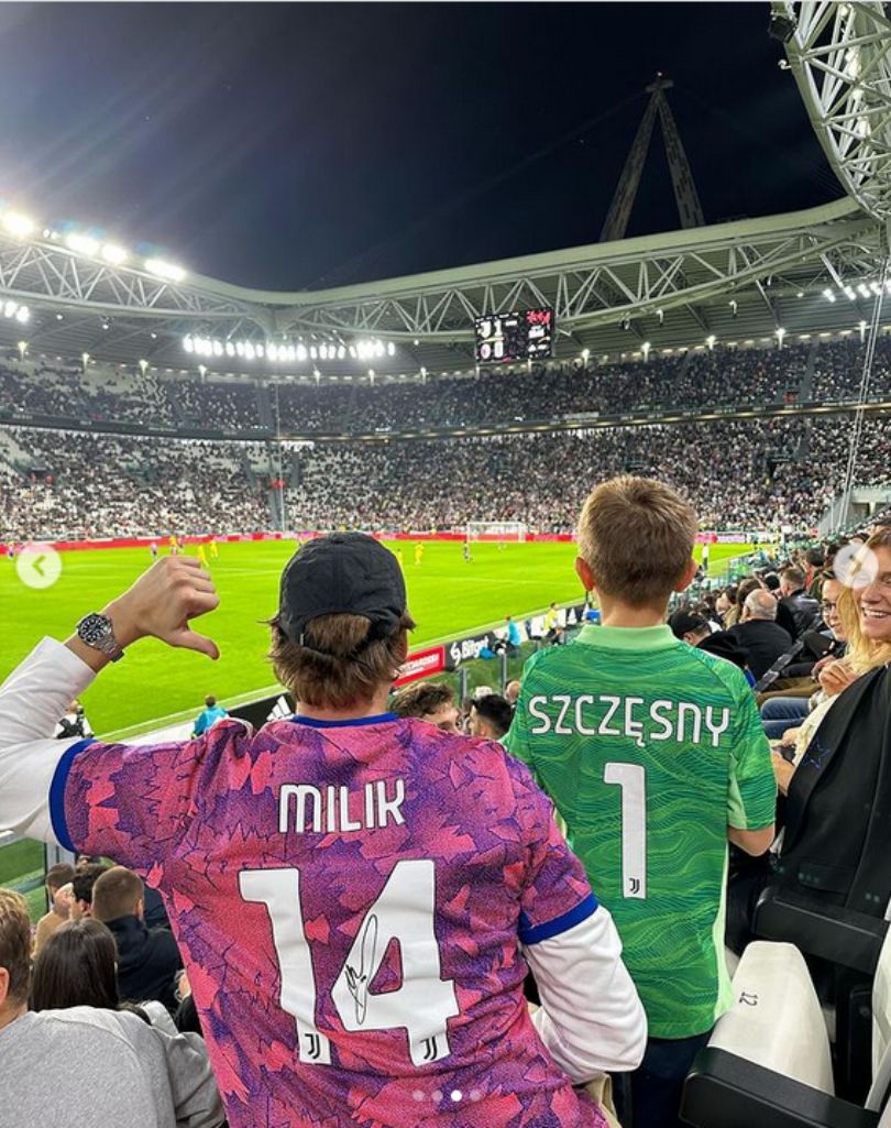Marina Łuczenko i Agata Sieramska kibicują partnerom na meczu Juventusu