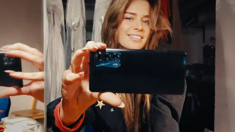 Natasza Urbańska w nowym teledysku