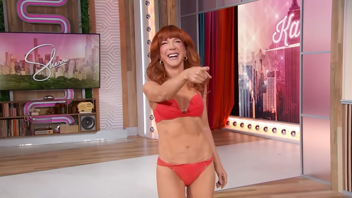 Kathy Griffin w bikini