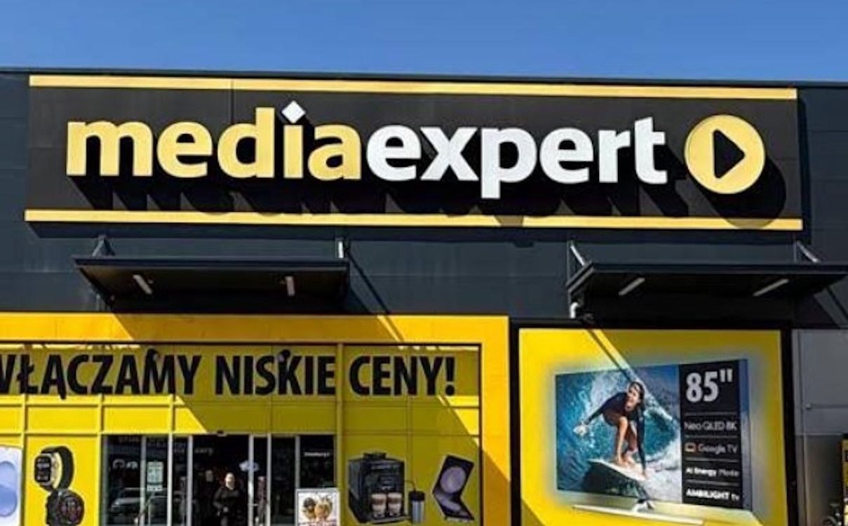 Zestaw mebli ogrodowych taniej o prawie 1500 zł. Promocja w Media Expert