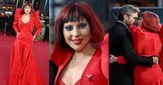 Lady Gaga w czerwieni od stóp do głów bryluje na premierze "Jokera". Towarzyszył jej NARZECZONY