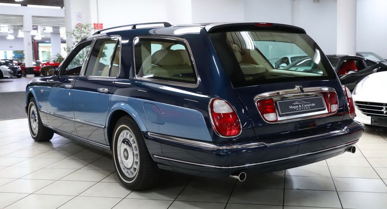 Rolls-Royce dla rodziny. Silver Seraph Wagon jest bardziej kontrowersyjny niż Cullinan