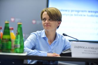 Bezrobocie w Polsce. Jadwiga Emilewicz: "7-8 proc. na koniec roku"