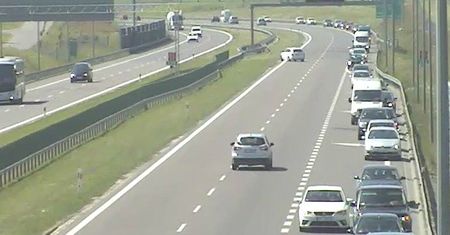 Kierowcy jechali pod prąd na ekspresówce. Bulwersujące wydarzenie, które nigdy nie powinno mieć miejsca