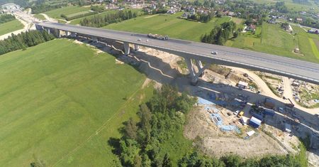 Budowa S7. Testują obciążenie największej estakady na zakopiance