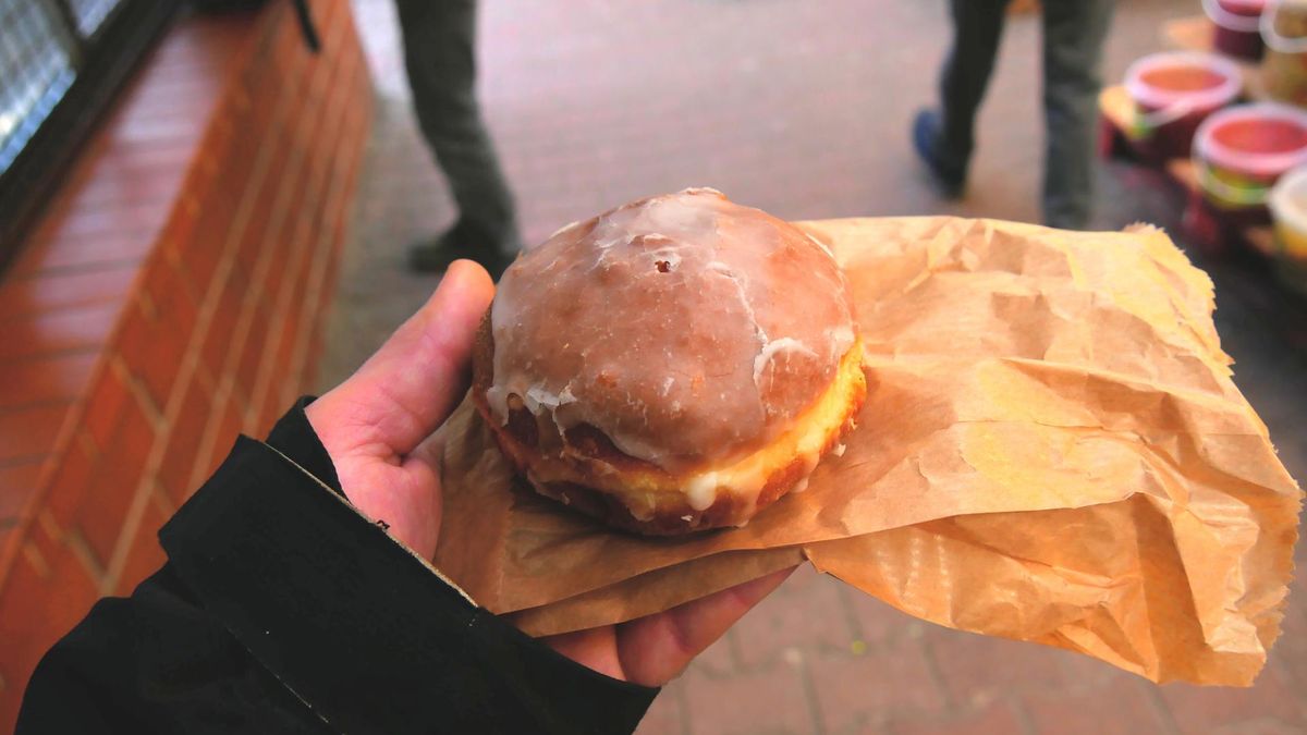 Jeden pączek może mieć od 300 do nawet 400 kcal