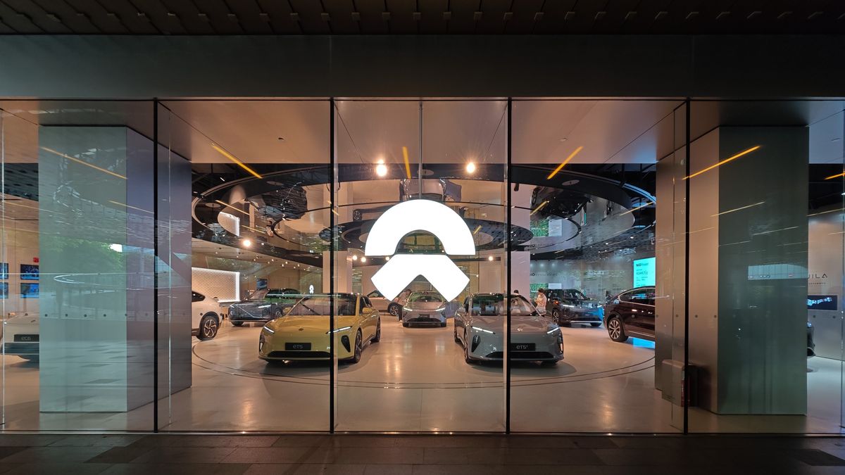 The NIO flagship store ''NIO Center'' is seen at the Shanghai Tower in Shanghai, China, on May 7, 2024. On the same day, the official website of NIO's Ledao Automobile is being officially launched. (Photo by Costfoto/NurPhoto via Getty Images)