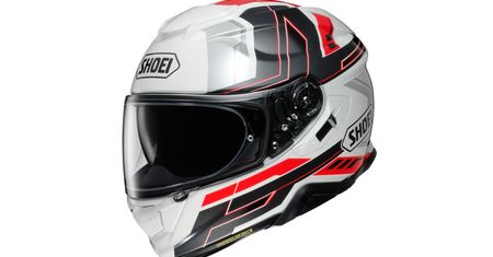 Sposób na wyróżnienie się na drodze. Shoei pokazało nowe grafiki trzech modeli kasków